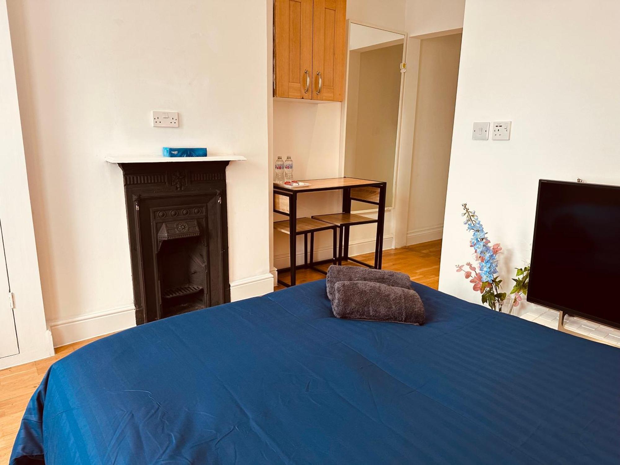 Stunning One Bedroom Studio Flat London Eksteriør bilde
