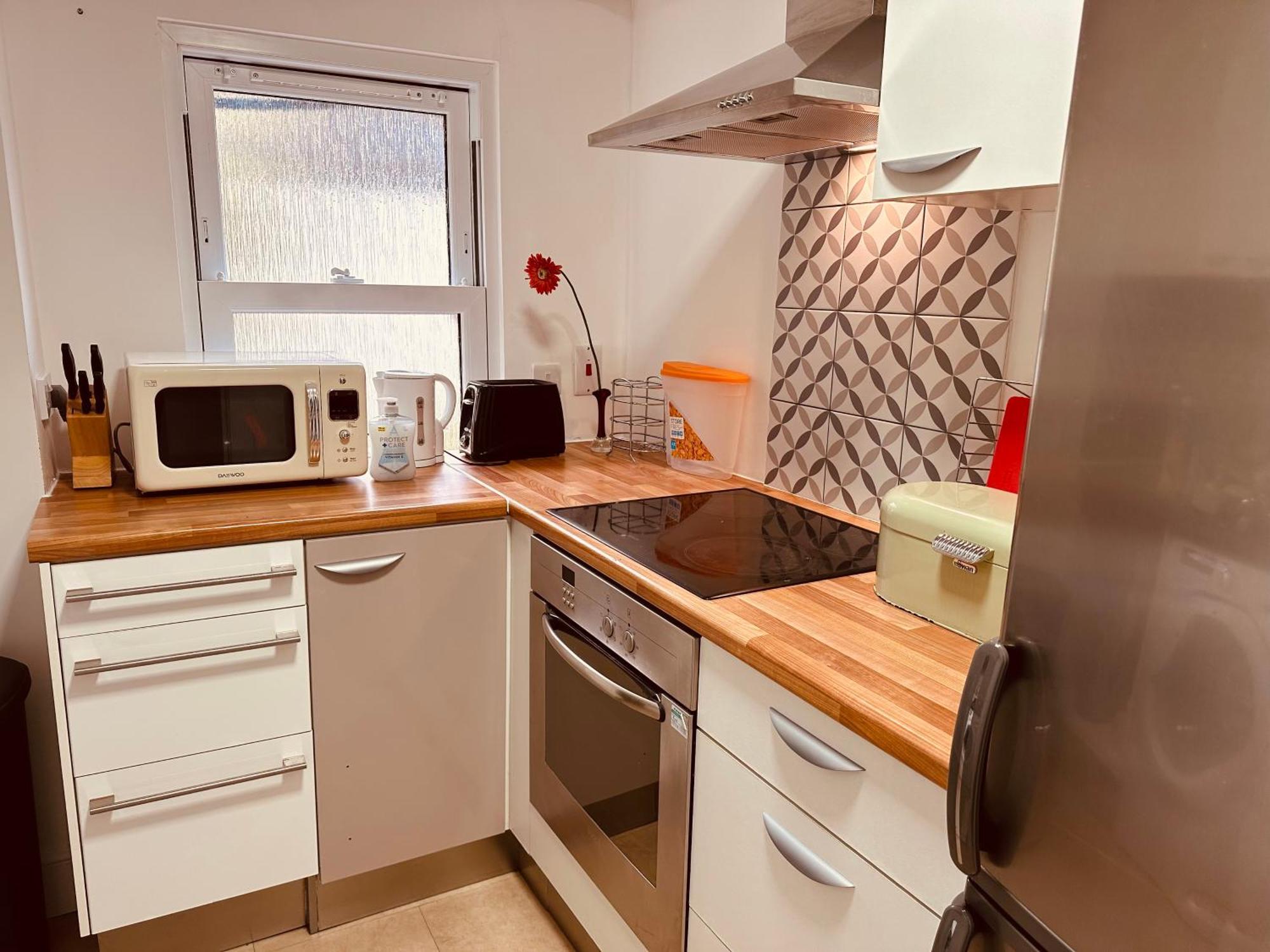 Stunning One Bedroom Studio Flat London Eksteriør bilde